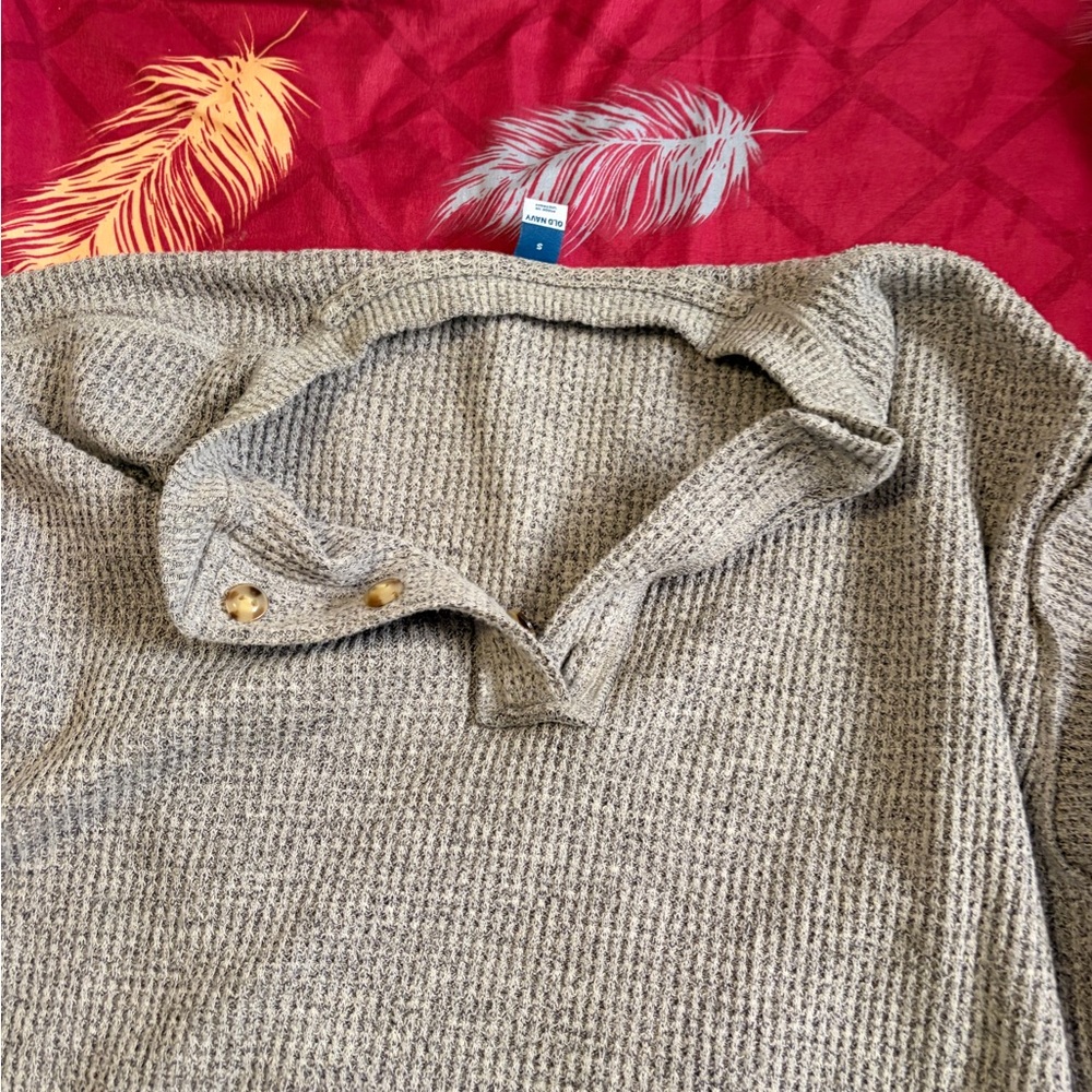 Old Navy Red and Beige Knit Sweater